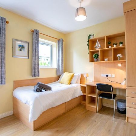 126 - Gort Na Coiribe 4 Bedroom Duplex, By Shortstays Galway Eksteriør bilde