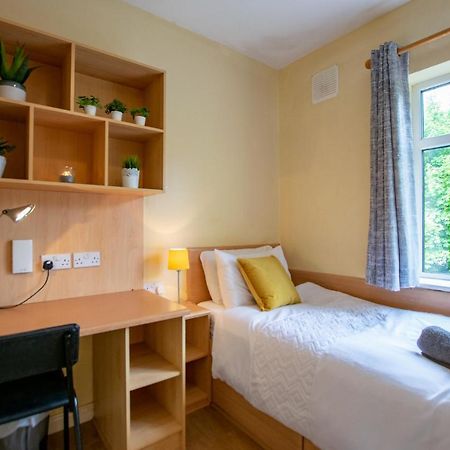 126 - Gort Na Coiribe 4 Bedroom Duplex, By Shortstays Galway Eksteriør bilde