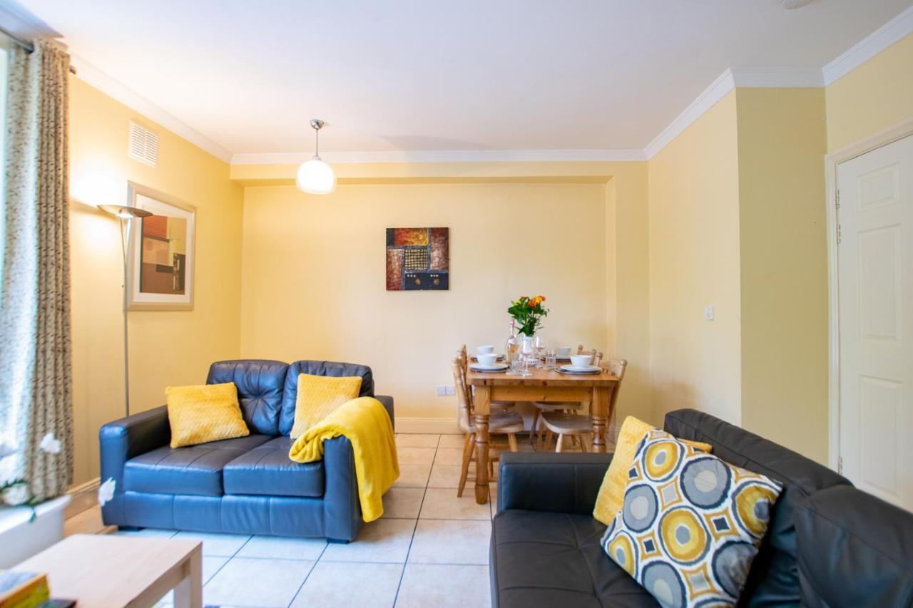126 - Gort Na Coiribe 4 Bedroom Duplex, By Shortstays Galway Eksteriør bilde
