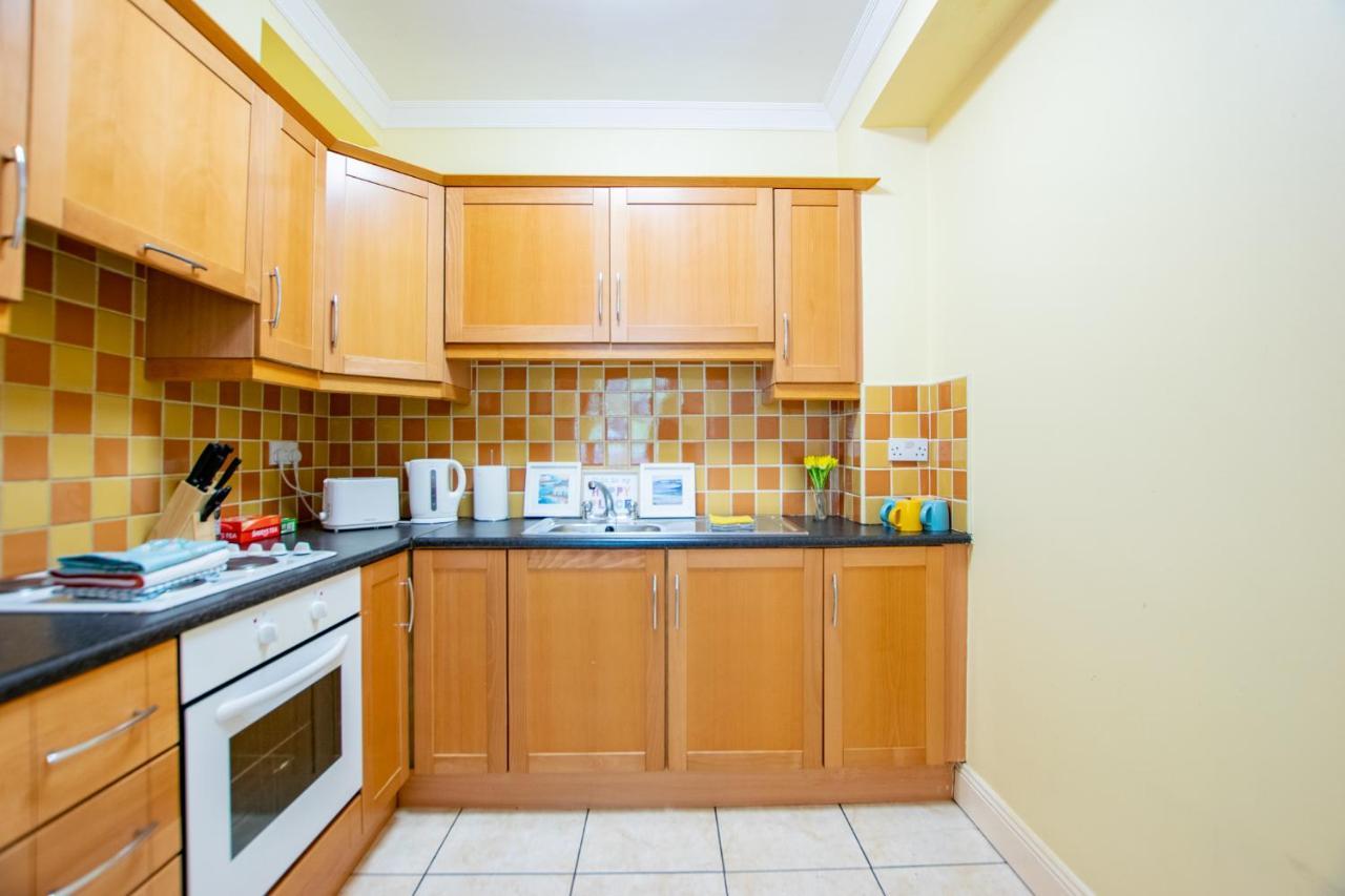 126 - Gort Na Coiribe 4 Bedroom Duplex, By Shortstays Galway Eksteriør bilde