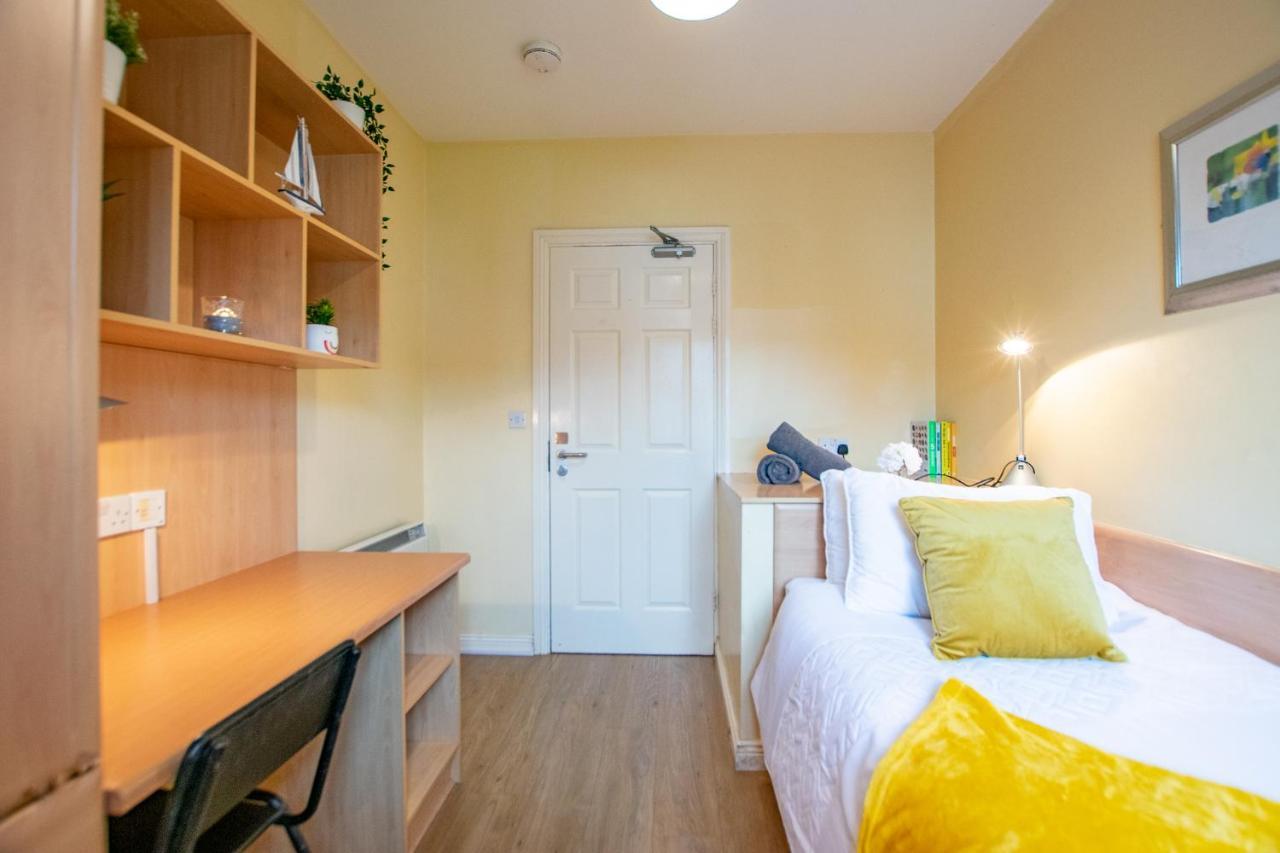 126 - Gort Na Coiribe 4 Bedroom Duplex, By Shortstays Galway Eksteriør bilde