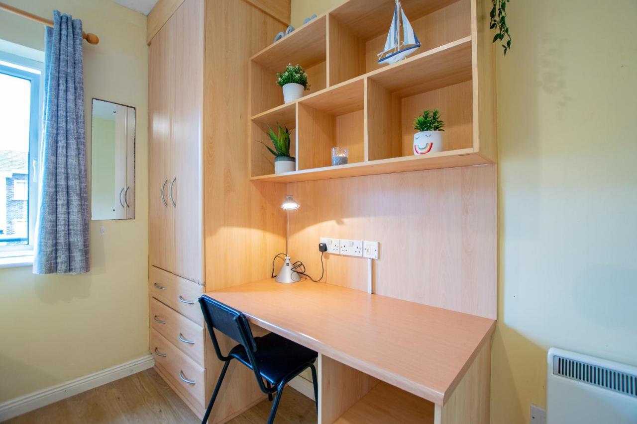126 - Gort Na Coiribe 4 Bedroom Duplex, By Shortstays Galway Eksteriør bilde